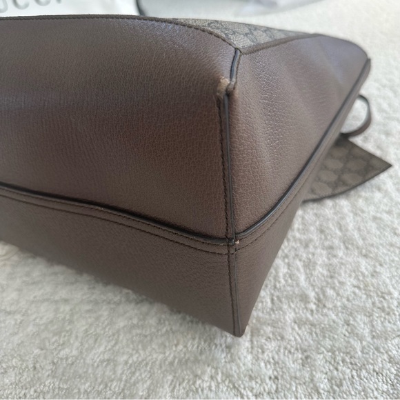 Gucci Ophidia GG tote with pouch! - Picture 5 of 16